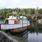 Hébergement de vacances 6 Person In *