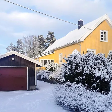 Semesterbostad 6 Person In