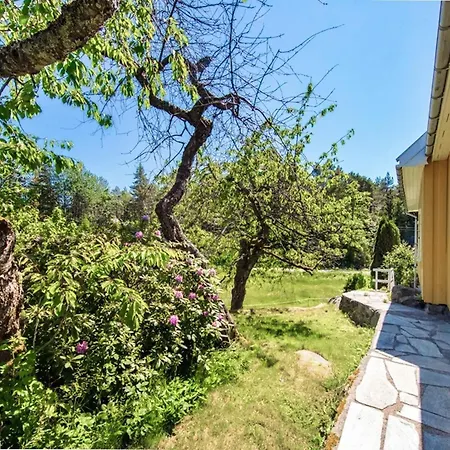 6 Person In Semesterbostad